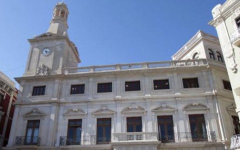 La façana de l'edifici de l'ajuntament de Reus. FOTO: CEDIDA.