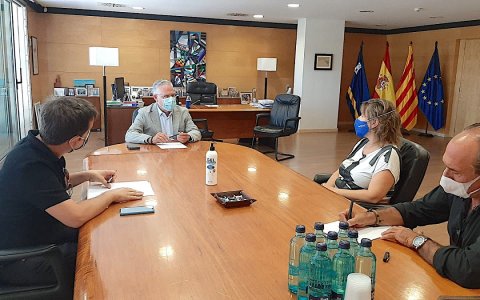 Un instant de la reunió entre Granados i Cabré. FOTO: CEDIDA.