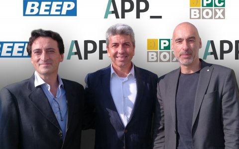 Javier Ginesta, Joan Ballester i Vicente Argilés després de la signatura de l'acord. FOTO: CEDIDA.