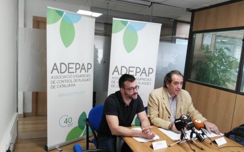 Quim Sendra, president d’ADEPAT, durant la roda de premsa convocada per l’associació del sector del control de plagues. FOTO: CEDIDA.