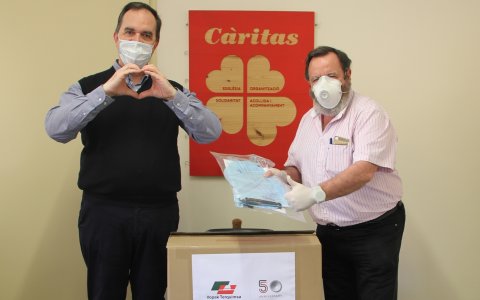 La donació a Càritas. FOTO: CEDIDA.