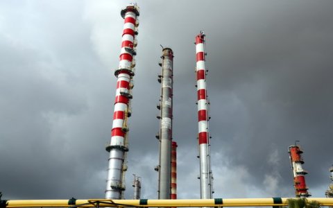 Una imatge de la refineria de Repsol a la Pobla de Mafumet. FOTO: ACN.