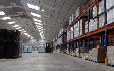 Imatge de l'interior d'una nau industrial. FOTO: ACN.