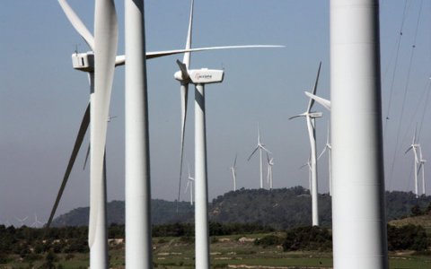 L'energia eòlica ha de servir per fer funcionar l'electrolitzador. FOTO: ACN.