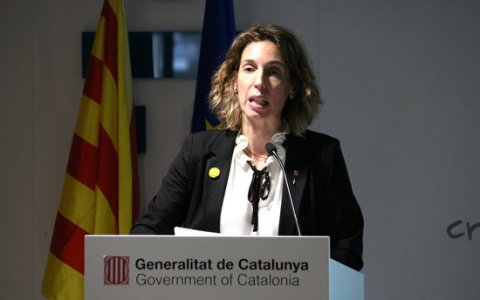 La consellera Àngels Chacón durant la presentació del directori. FOTO: ACN.