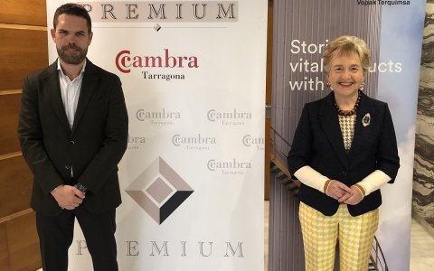 Eduardo Sañudo, director general de Vopak Terquimsa, i Laura Roigé. FOTO: CEDIDA.