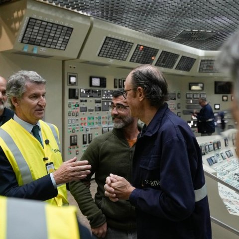 La visita d’Alberto Núñez Feijóo a la Central Nuclear d’Ascó és un símptoma que el debat sobre el futur de les plantes s’ha reobert.
