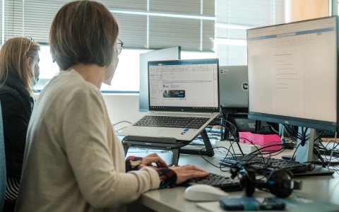 Com més empreses es concentren en una mateixa zona, sigui un districte d’una ciutat o un polígon tecnològic, és més fàcil que n’arribin de noves.
