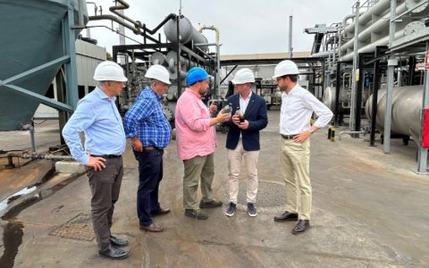 Una visita recent de representants de la Generalitat a les instal·lacions de l’empresa.