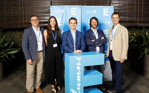 De izquierda a derecha: José Marín (Marketing Land), Laura Arquero (Figueres Abogados), David Hernández (Pangea), Víctor Perramón (Figueras Abogados), Mauro Ribó (Pepsico). FOTO: CEDIDA.