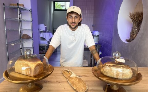 Aquest jove tarragoní ha decidit fer un gir professional i convertir-se en 'aprenent de forner'.