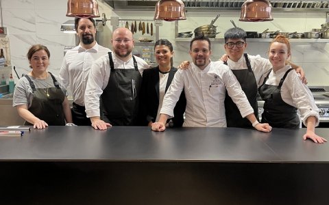 El nou equip de cuina del Hiu capitanejat per Sergi Palacín.