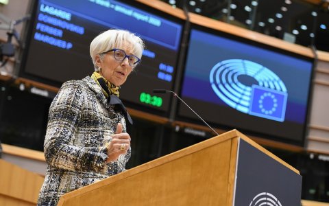 La subida de tipos de interés anunciada por el BCE para combatir la inflación impactará negativamente en el consumo. (Foto: ACN)