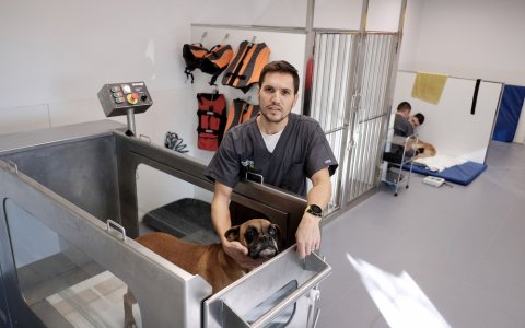 El propietari de la clínica, Dídac Domingo. FOTO: XAVI JURIO.