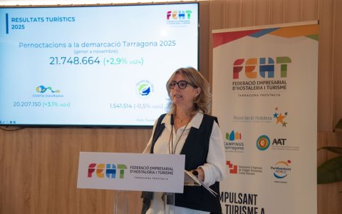Berta Cabré, presidenta de la FEHT, durant la roda de premsa de presentació dels resultats.