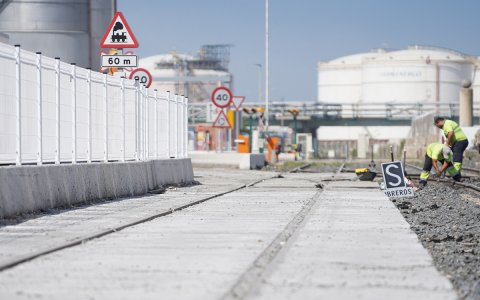 La millora s’ha realitzat per fases per no interrompre l’operativa portuària.