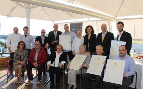 Foto de família dels guardonats d’aquesta edició de la Guia Gourmand.