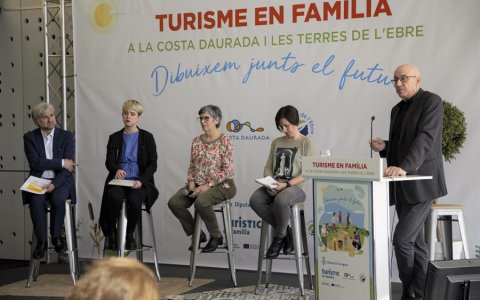 La jornada, que s'ha fet a firaReus, ha debatut sobre el turisme familiar. FOTO: CEDIDA.