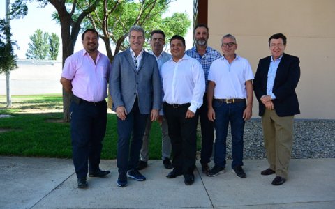 D'esquerra a dreta: Gustavo Cabedo, Carlos Ferré, Vicenç Martí, Xavier Roig (president); Sergio Ibarbuen, Eduard Farriol, Jaume Orteu. FOTO: CEDIDA.